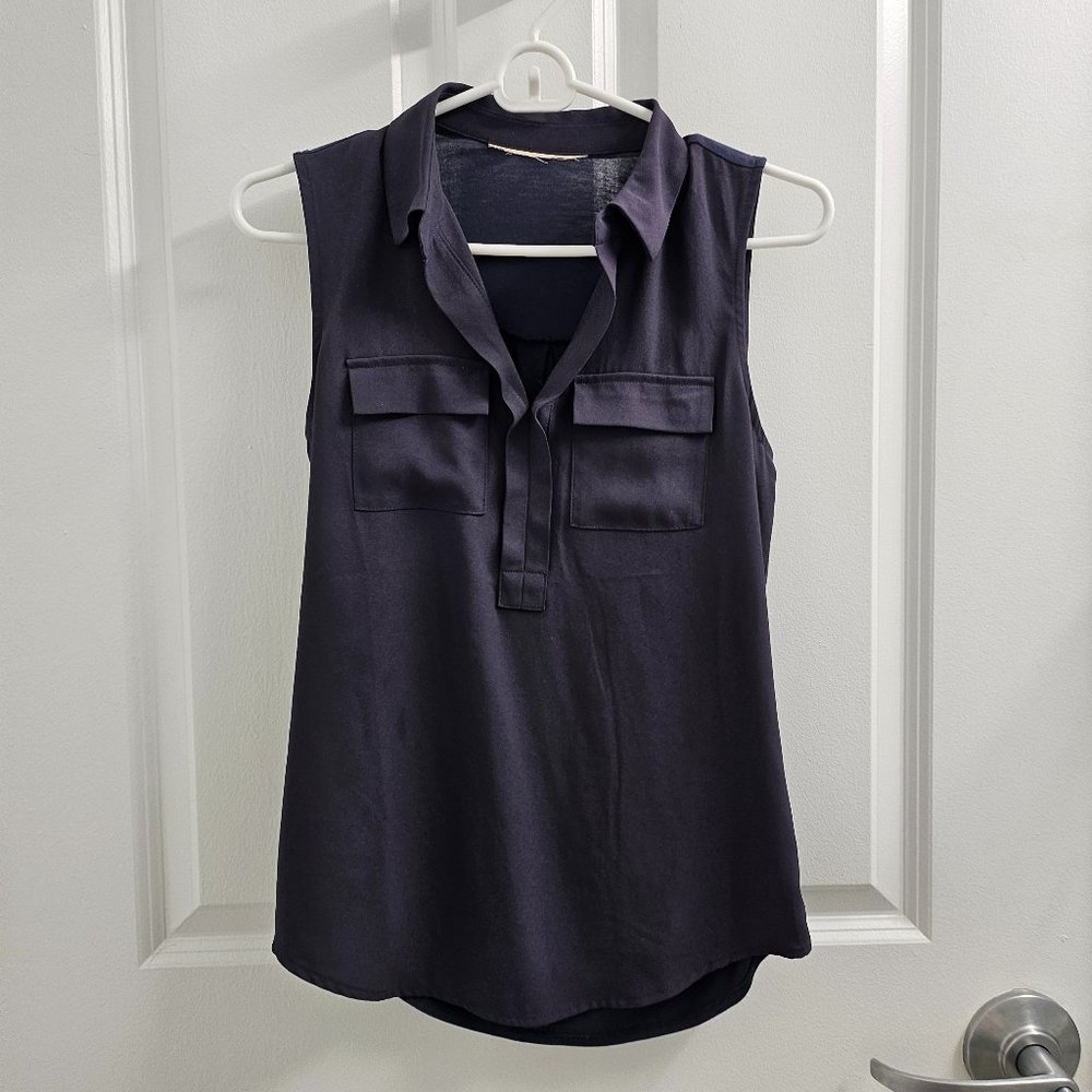 Loft sleeveless blousesize XS